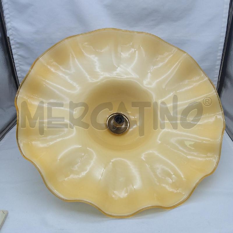 LAMPADARIO CAPPELLO VETRO CREMA GIALLO | Mercatino dell'Usato San maurizio canavese 3