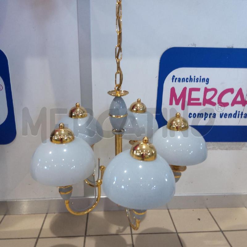 LAMPADARIO DORATO 5 LUCI COPPE VETRO SEMISFERA OPACO PUNTINATO | Mercatino dell'Usato San maurizio canavese 1
