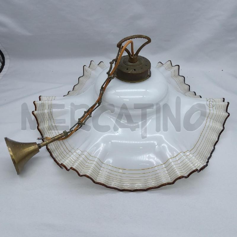 LAMPADARIO VINTAGE VETRO SVOLAZZANTE BIANCO  | Mercatino dell'Usato San maurizio canavese 1