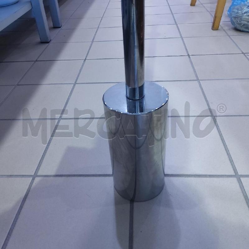 MANICHINO BIANCO DONNA BASE ACCIAIO | Mercatino dell'Usato San maurizio canavese 3