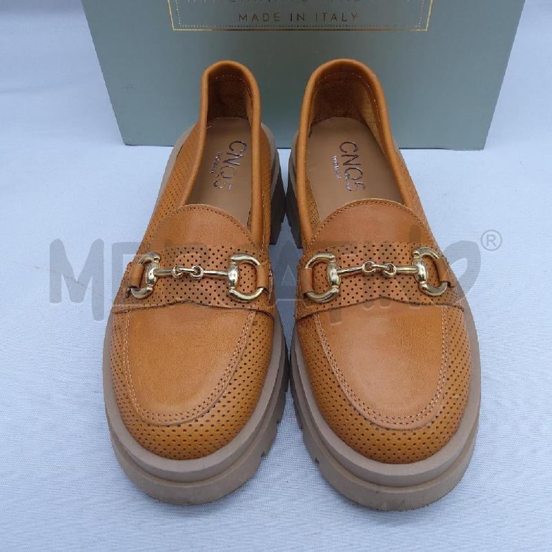 MOCASSINI DONNA CNQ5 SC2 PELLE TRAFORATA STAFFA DORATA  | Mercatino dell'Usato San maurizio canavese 2