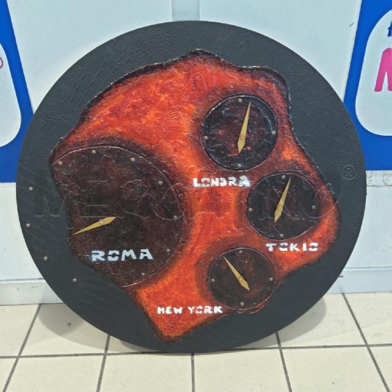 OROLOGIO ARTISTICO DA MURO ROTONDO ROSSO NERO | Mercatino dell'Usato San maurizio canavese 1