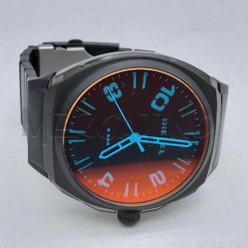 OROLOGIO DA POLSO DIESEL CINT NERO QUADRANTE ROSSO CANGIANTE | Mercatino dell'Usato San maurizio canavese 2