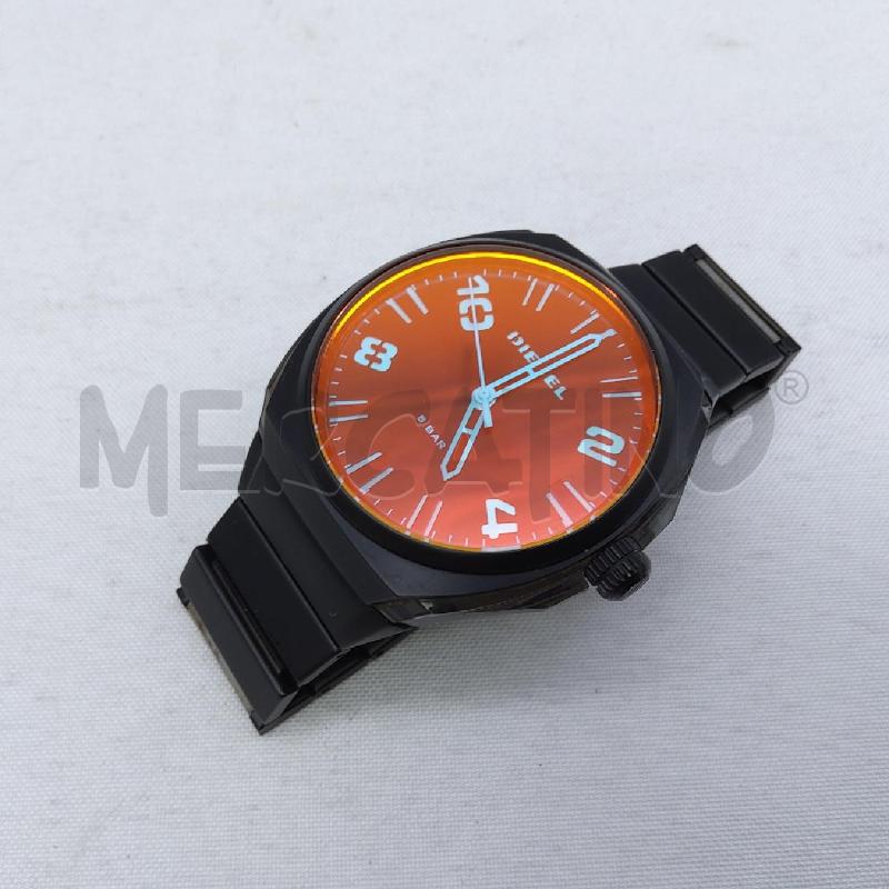 OROLOGIO DA POLSO DIESEL CINT NERO QUADRANTE ROSSO CANGIANTE | Mercatino dell'Usato San maurizio canavese 3
