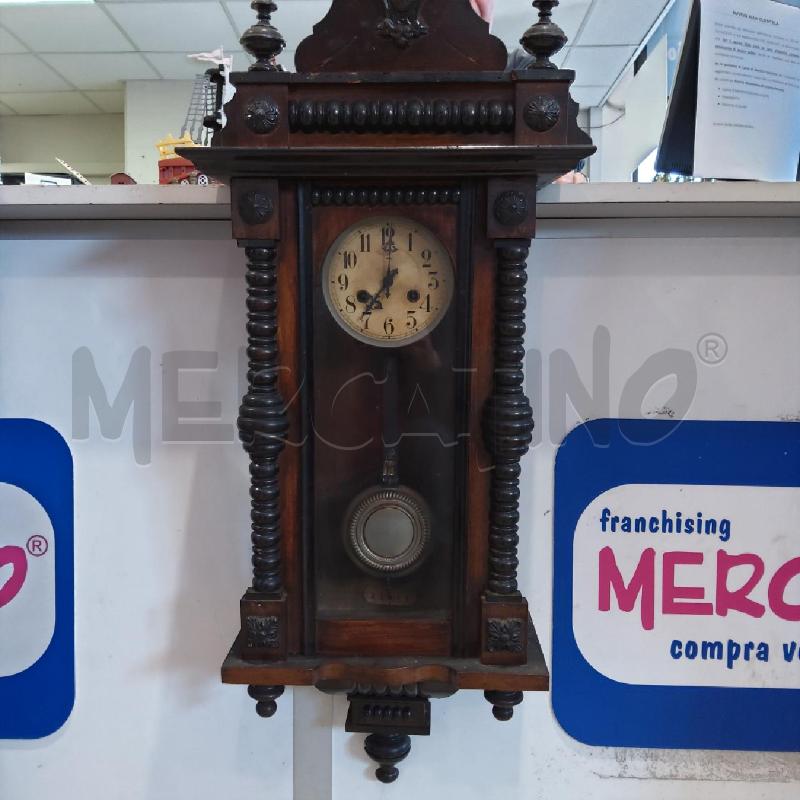 PENDOLA LEGNO SCURO SCULTURATO COLONNINE+CHIAVE8 | Mercatino dell'Usato San maurizio canavese 1