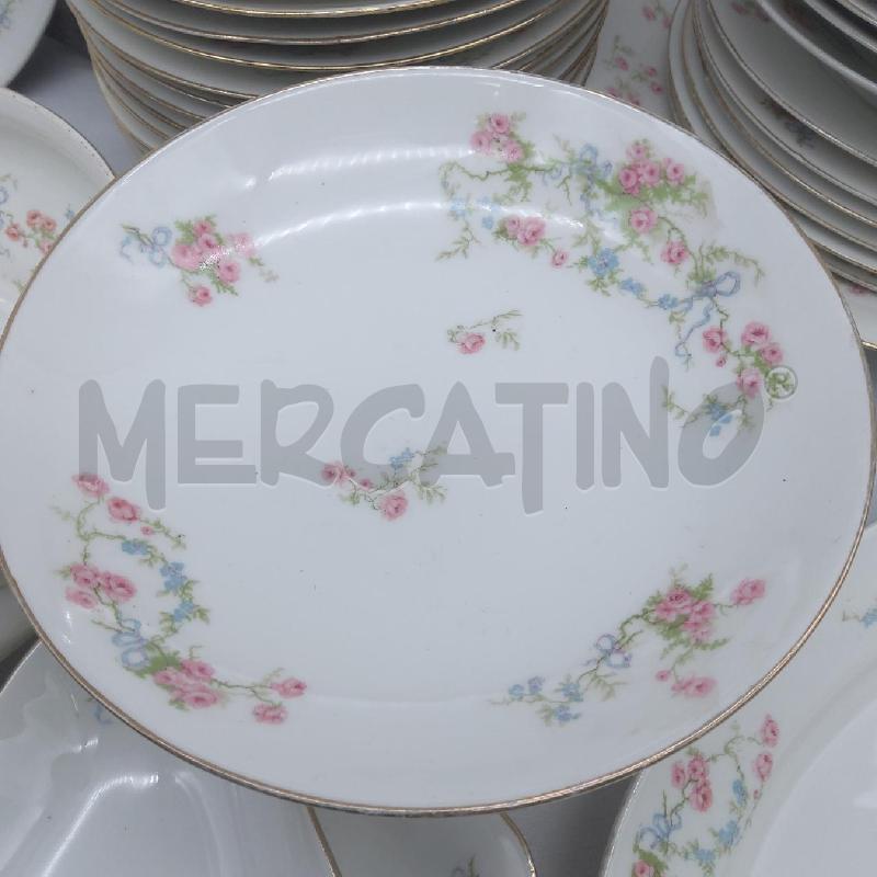 PIATTI SERVIZIO PZ. 41 LIMOGES ROSELLINE  | Mercatino dell'Usato San maurizio canavese 3