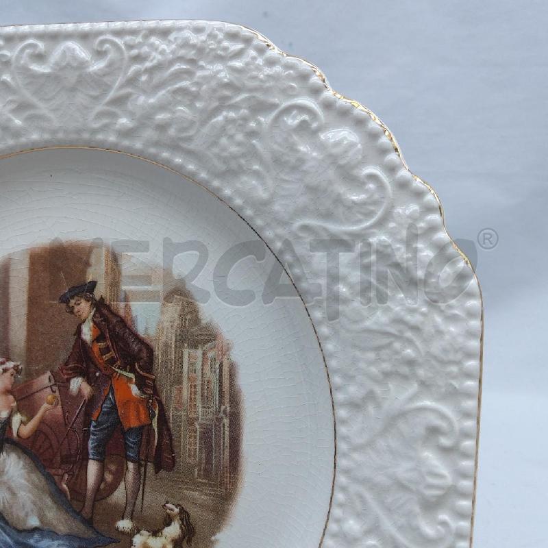 PIATTO CERAMICA INGLESE MEDAGLIONE DAMA E CAVALIERE | Mercatino dell'Usato San maurizio canavese 3