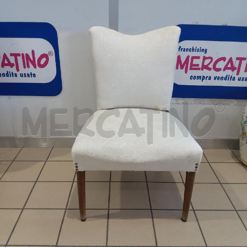 POLTRONCINA CAMERA TESSUTO BCO | Mercatino dell'Usato San maurizio canavese 1