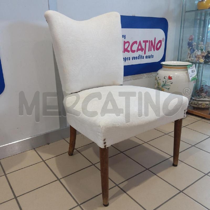 POLTRONCINA CAMERA TESSUTO BCO | Mercatino dell'Usato San maurizio canavese 2