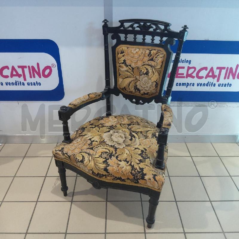 POLTRONCINA LEGNO SCURO TESSUTO DAMASCATO | Mercatino dell'Usato San maurizio canavese 1