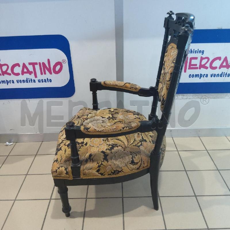 POLTRONCINA LEGNO SCURO TESSUTO DAMASCATO | Mercatino dell'Usato San maurizio canavese 2