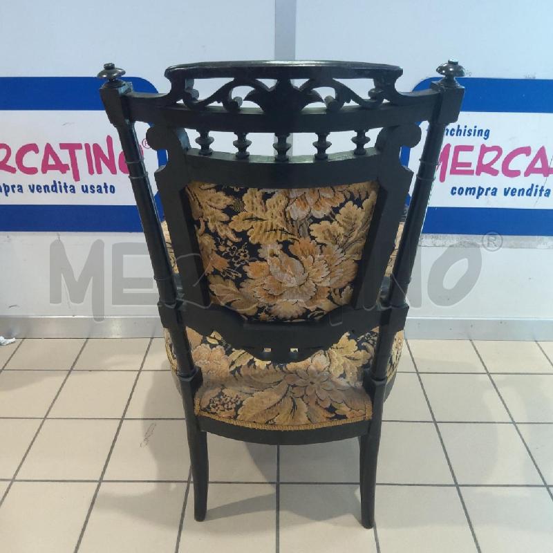 POLTRONCINA LEGNO SCURO TESSUTO DAMASCATO | Mercatino dell'Usato San maurizio canavese 3