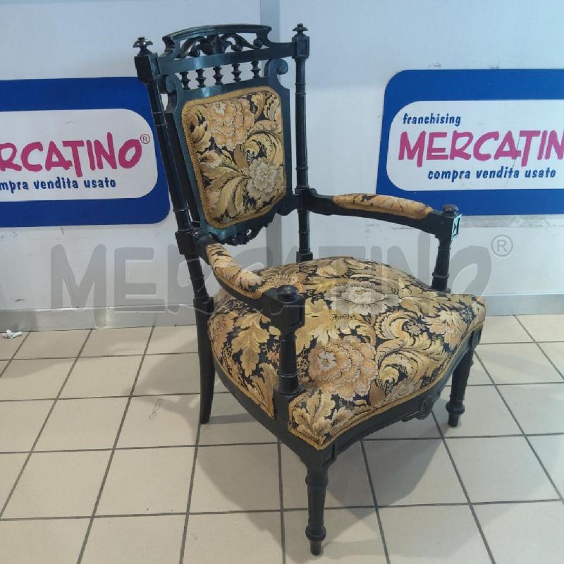 POLTRONCINA LEGNO SCURO TESSUTO DAMASCATO | Mercatino dell'Usato San maurizio canavese 4