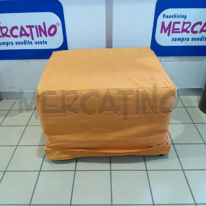 POUF QUADRATO ARANCIO CN RUOTE | Mercatino dell'Usato San maurizio canavese 1