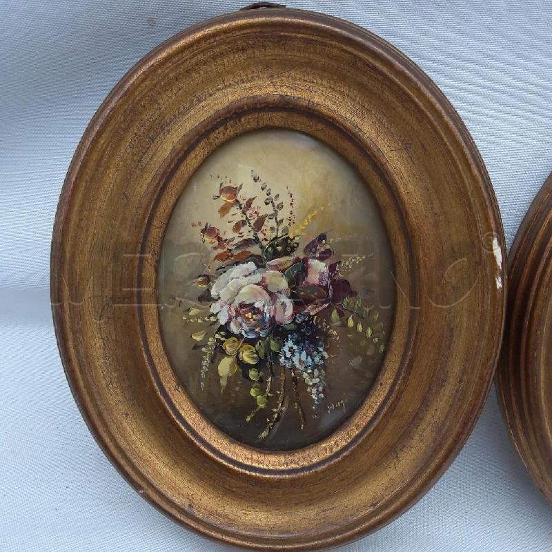 QUADRETTI PZ 2 OVALI FIORI CORNICE ORO | Mercatino dell'Usato San maurizio canavese 2