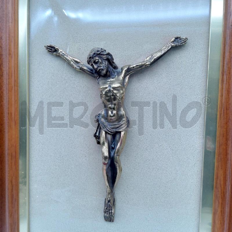 QUADRO CON CROCIFISSO DORATO | Mercatino dell'Usato San maurizio canavese 2