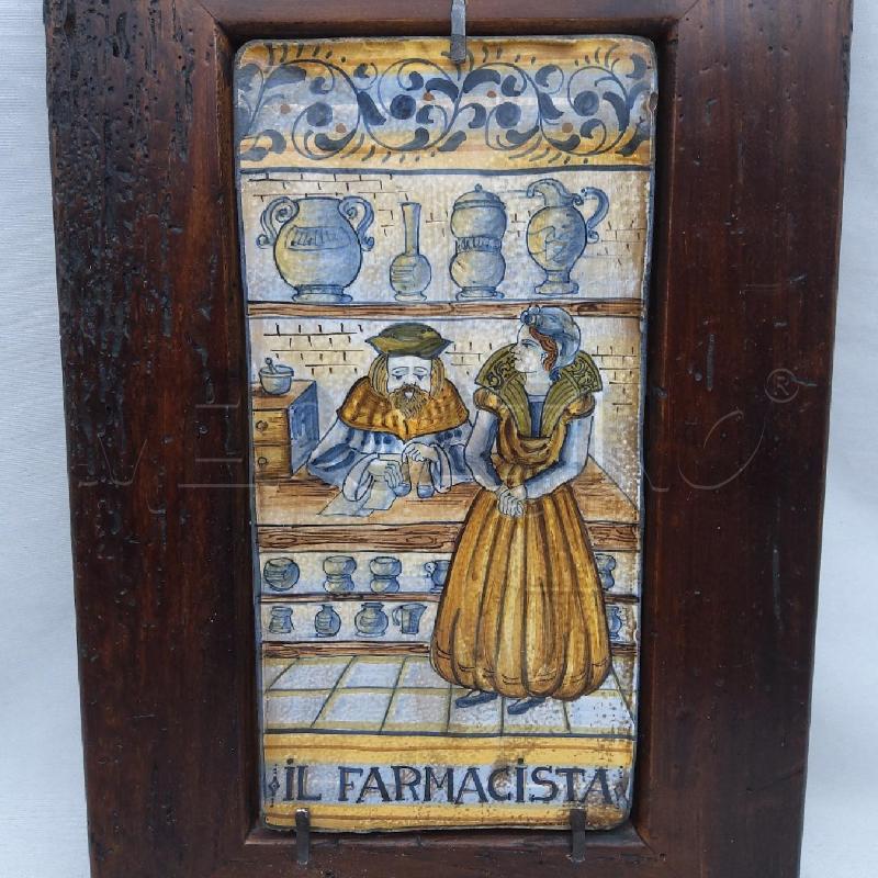 QUADRO PIASTRELLA IL FARMACISTA CORNICE LEGNO | Mercatino dell'Usato San maurizio canavese 2