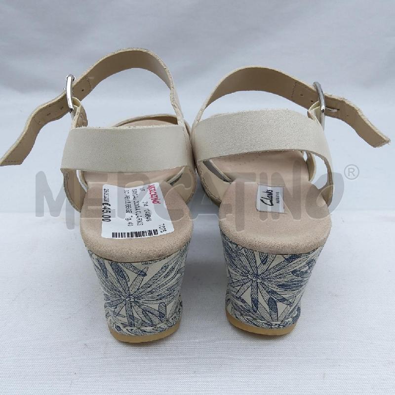 SANDALI DONNA CLARKS SC1 PELLE BEIGE ZEPPA FLOREALE BLU  | Mercatino dell'Usato San maurizio canavese 4