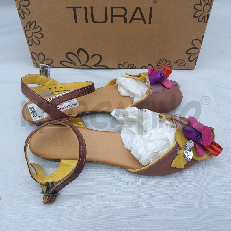 SANDALI TIURAI SC2 VERA PELLE VIOLA PELLE FIORELLINI  | Mercatino dell'Usato San maurizio canavese 3