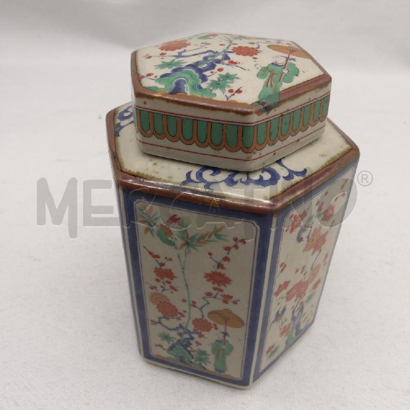 SCATOLA DA THE CERAMICA ESAGONALE DIPINTI ASIATICI | Mercatino dell'Usato San maurizio canavese 1