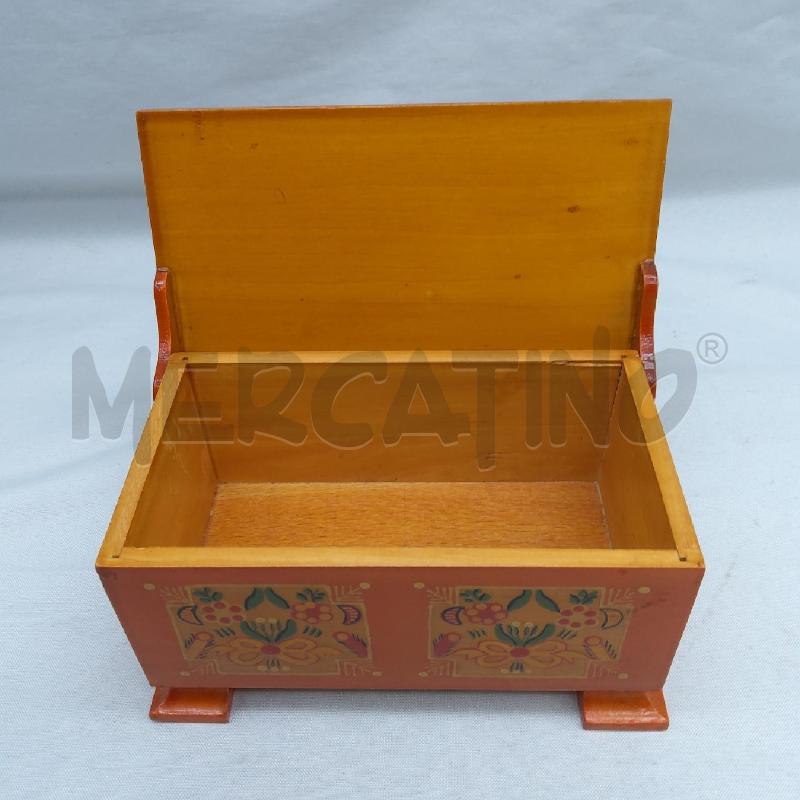 SCATOLINA LEGNO RUSSIA LACCATA 4 PIEDINI | Mercatino dell'Usato San maurizio canavese 2