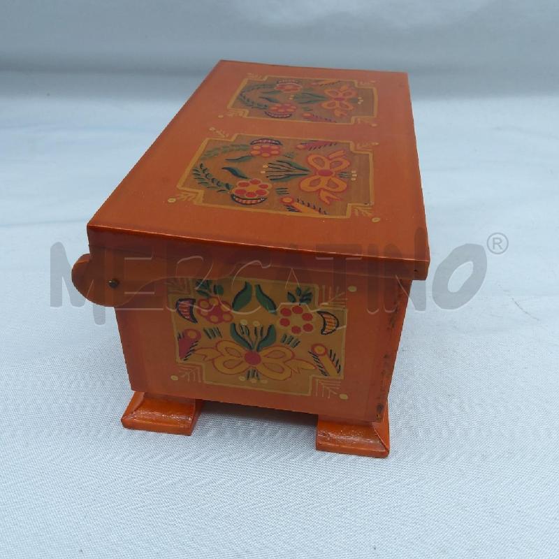 SCATOLINA LEGNO RUSSIA LACCATA 4 PIEDINI | Mercatino dell'Usato San maurizio canavese 4