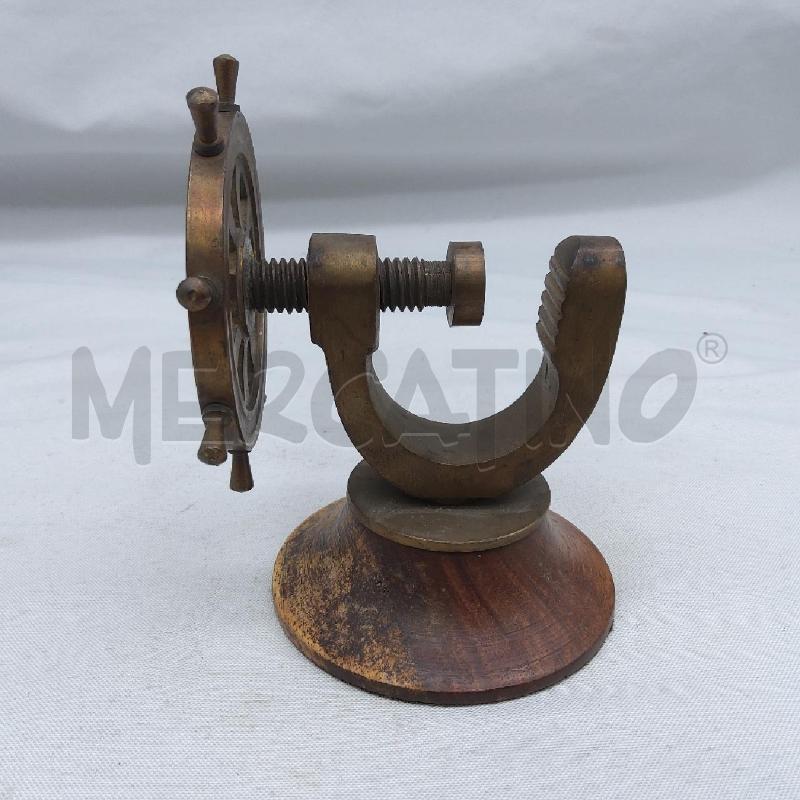 SCHIACCIA NOCI TIMONE BASE LEGNO | Mercatino dell'Usato San maurizio canavese 2