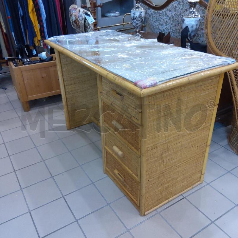 SCRIVANIA VIMINI BAMBOO 4 CASSETTINI PIANO VETRO | Mercatino dell'Usato San maurizio canavese 2
