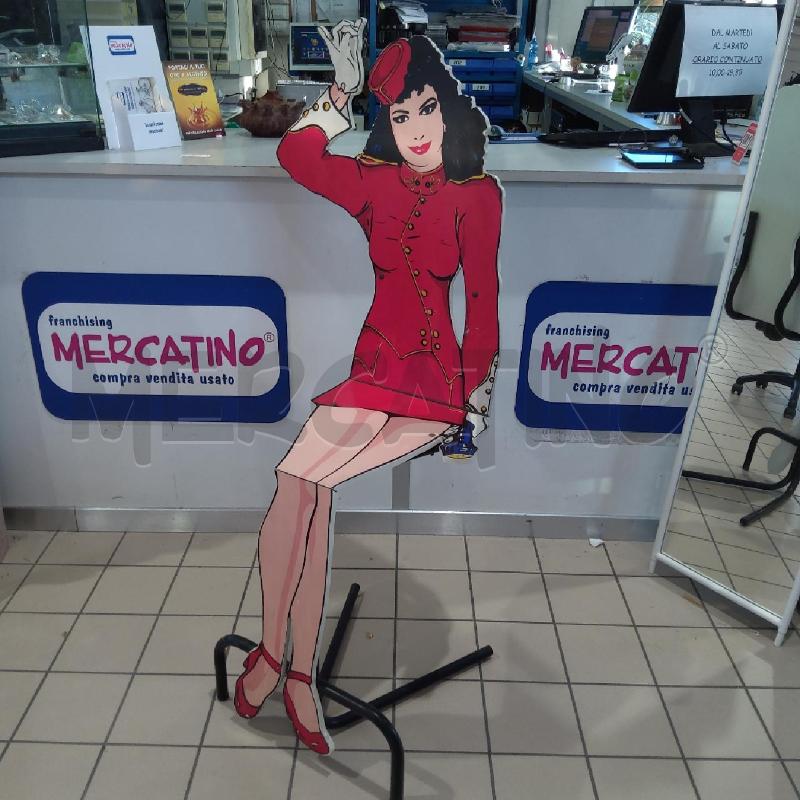 SEDIA SILHOUETTE ANNI 80 DONNA VESTITO ROSSO | Mercatino dell'Usato San maurizio canavese 1