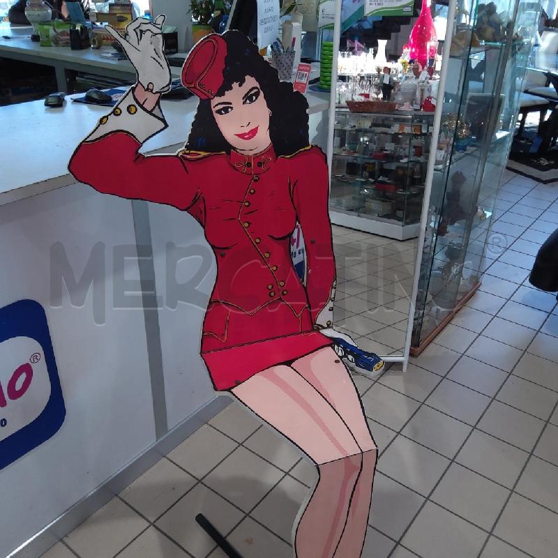 SEDIA SILHOUETTE ANNI 80 DONNA VESTITO ROSSO | Mercatino dell'Usato San maurizio canavese 2