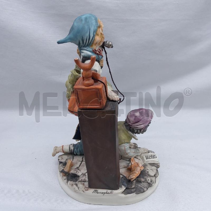 STATUA CAPODIMONTE MENEGHETTI BIMBA AL TELEFONO SU BIMBO | Mercatino dell'Usato San maurizio canavese 3