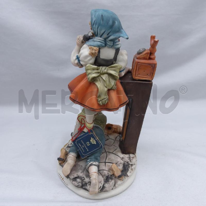STATUA CAPODIMONTE MENEGHETTI BIMBA AL TELEFONO SU BIMBO | Mercatino dell'Usato San maurizio canavese 4