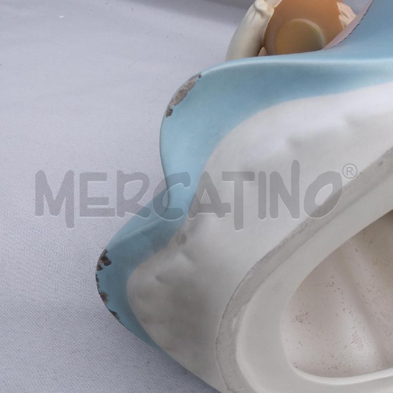 STATUINA BIMBA VESTITO ROSA AZZURRO CON VASO | Mercatino dell'Usato San maurizio canavese 5
