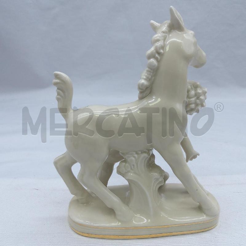 STATUINA BIMBO CON PULEDRO PORCELLANA | Mercatino dell'Usato San maurizio canavese 2