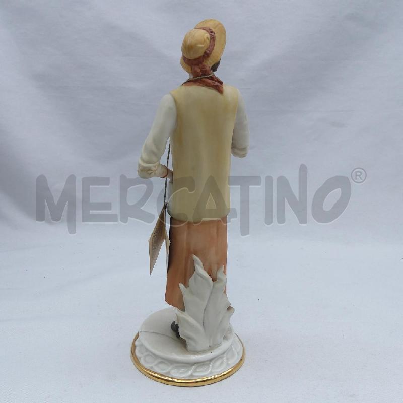 STATUINA CAPODIMONTE DONNA ANNI 30 | Mercatino dell'Usato San maurizio canavese 3