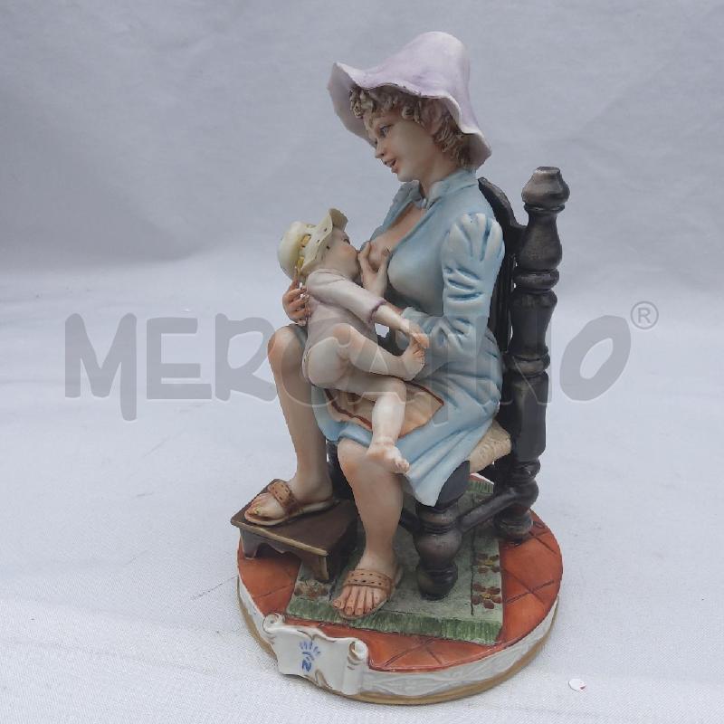 STATUINA CAPODIMONTE MAMMA CHE ALLATTA DIFETTO | Mercatino dell'Usato San maurizio canavese 4