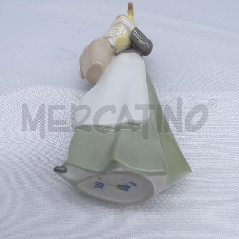 STATUINA CERAMICA GDR DONNA CON OCA IN BRACCIO | Mercatino dell'Usato San maurizio canavese 4