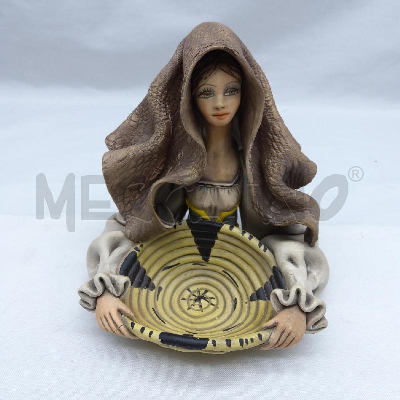 STATUINA CERAMICA SALDA DONNA CON CESTO | Mercatino dell'Usato San maurizio canavese 1