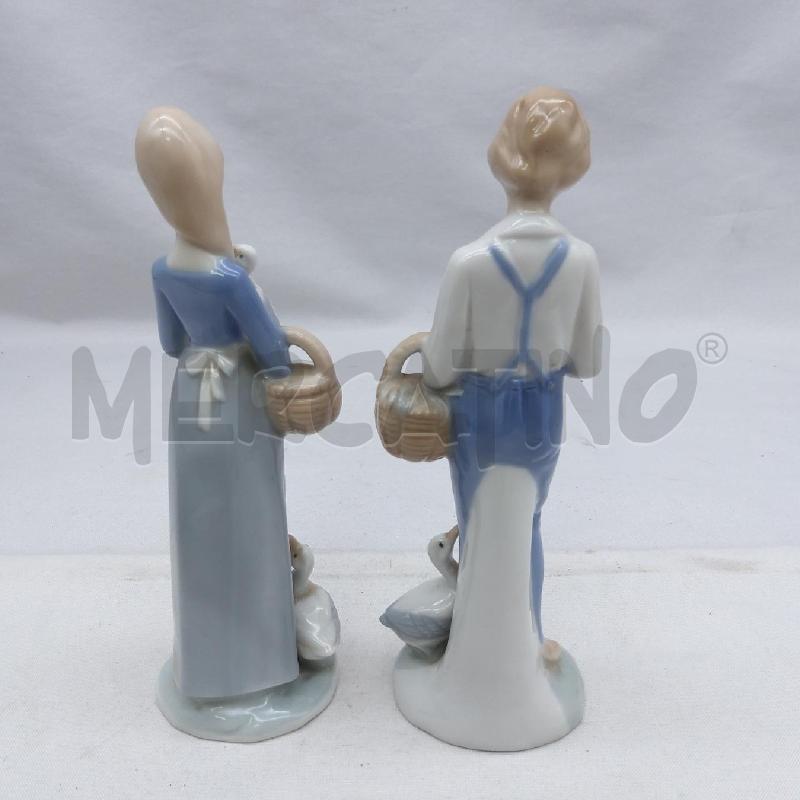 STATUINA COPPIA PERSONAGGI CON OCHE E CESTI | Mercatino dell'Usato San maurizio canavese 2