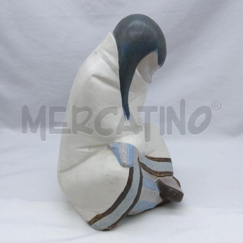 STATUINA LLADRO' ESCHIMESE SEDUTA | Mercatino dell'Usato San maurizio canavese 2