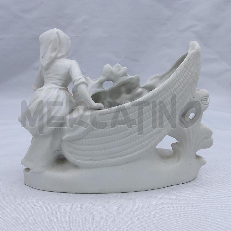 STATUINA PORCELLANA DONNA FRUTTA | Mercatino dell'Usato San maurizio canavese 2