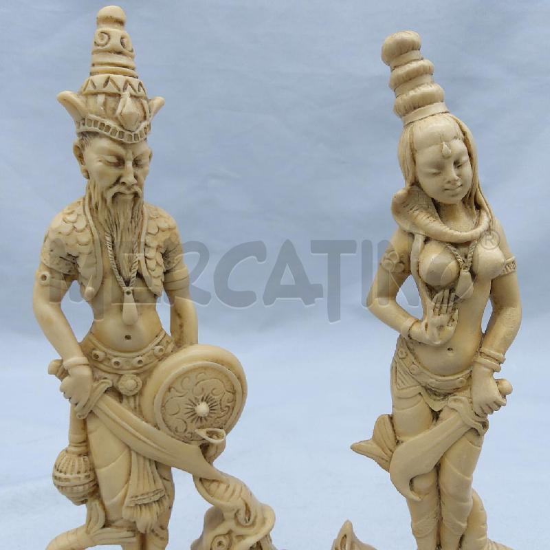 STATUINE COPPIA ORIENTALI COLOR AVORIO BASE NERO | Mercatino dell'Usato San maurizio canavese 3