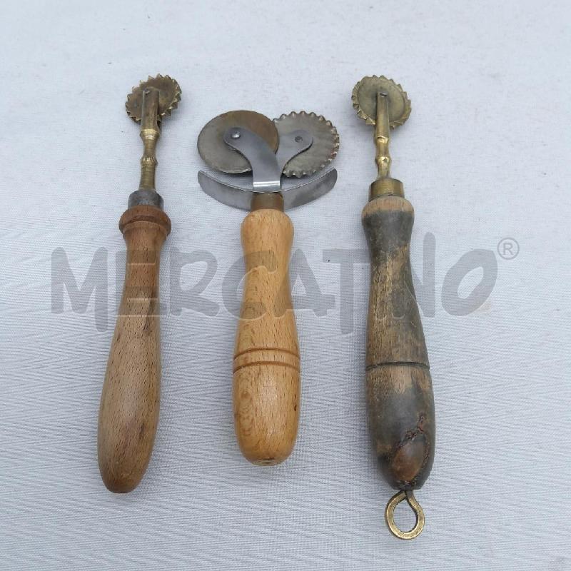 TAGLIA PASTA VINTAGE 3 PCS | Mercatino dell'Usato San maurizio canavese 1