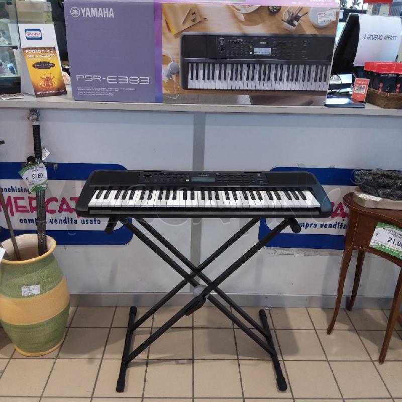 TASTIERA MUSICALE YAMAHA PSR-E383+CAVALLETTO+SC SP | Mercatino dell'Usato San maurizio canavese 1