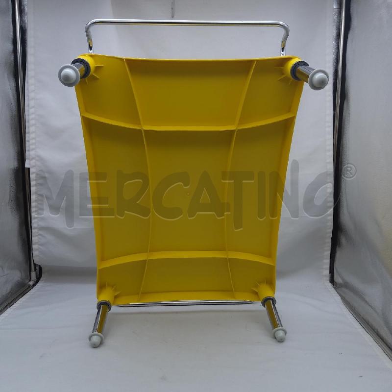 TAVOLINO DA LETTO DESIGN GIALLO / ACCIAIO  | Mercatino dell'Usato San maurizio canavese 3