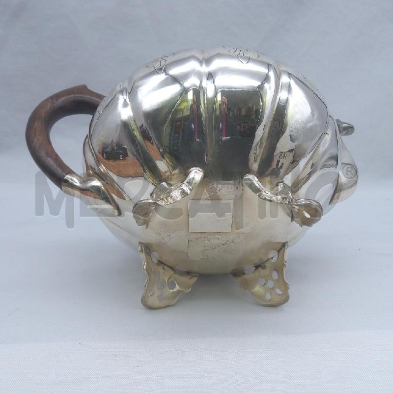 TEIERA DECORATIVA SILVER 4 PIEDINI MANICO LEGNO | Mercatino dell'Usato San maurizio canavese 4