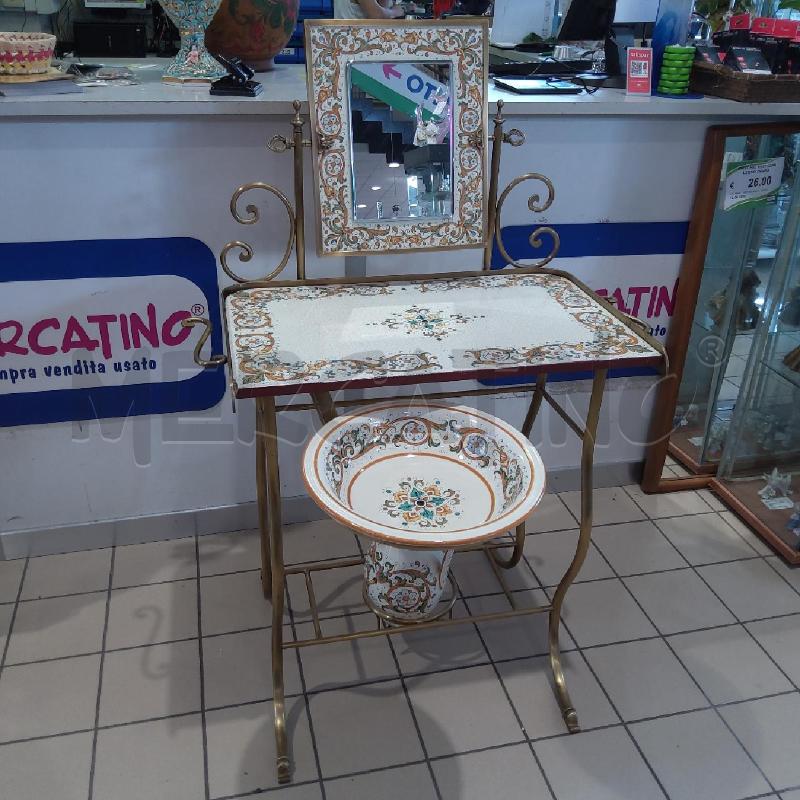 TOELETTA METALLO DORATO PIANO CERMICA +SPECCHIO BASCULANTE | Mercatino dell'Usato San maurizio canavese 3