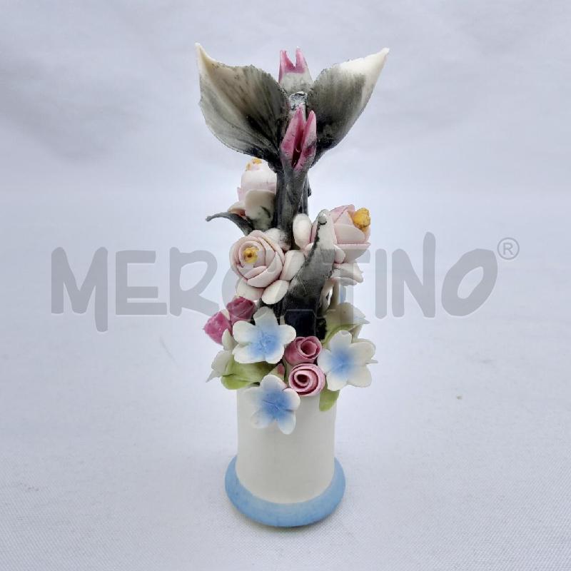 VASETTO BCO AZZURRO CAPODIMONTE FIORI ROSA | Mercatino dell'Usato San maurizio canavese 2