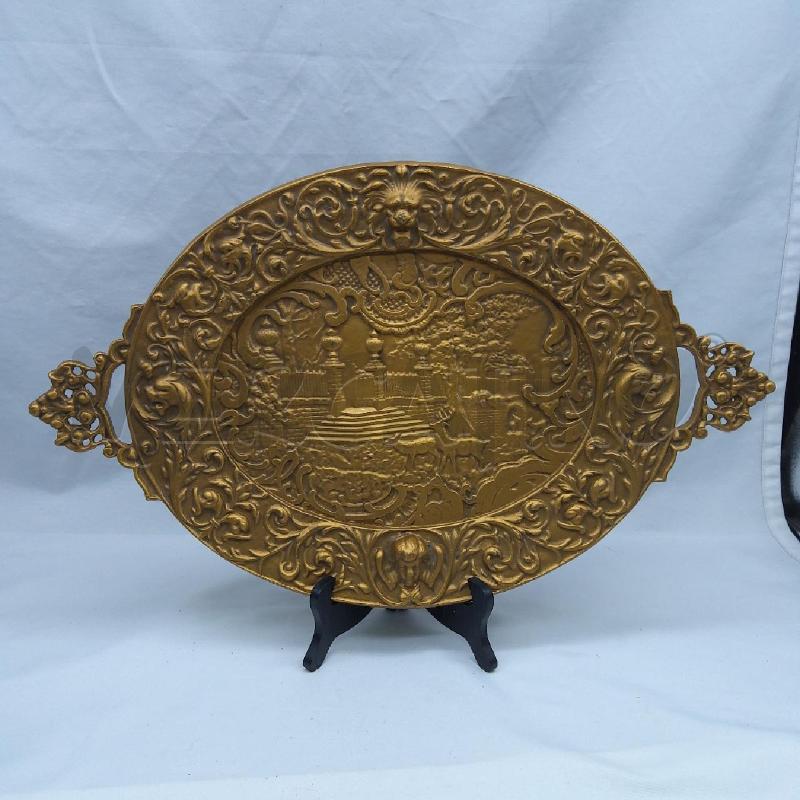 VASSOIO OVALE METALLO VERNICIATO ORO PAESAGGIO | Mercatino dell'Usato San maurizio canavese 1