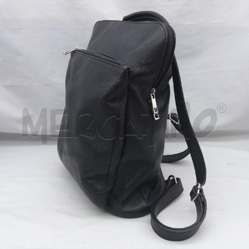 ZAINO DONNA +39 LEATHER GOODS NERO MARTELLATO  | Mercatino dell'Usato San maurizio canavese 3